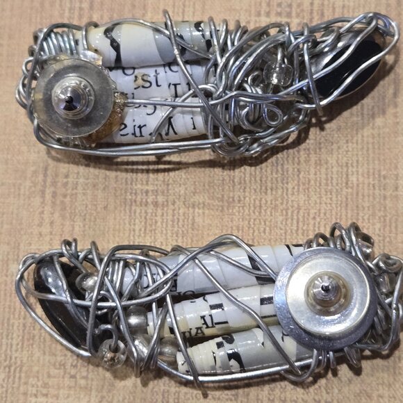 Women's Oblong Enamel Wire Wrapped Pierced Earrings - Cream/Black - Size Small - Picture 4 of 6